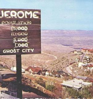 沙漠中一座鬼城的标志