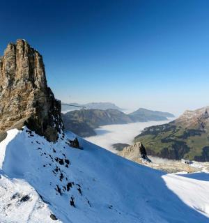pohled na horu se sněhem