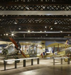 展出飞机和飞机的博物馆