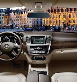 奔驰汽车驾驶舱一览