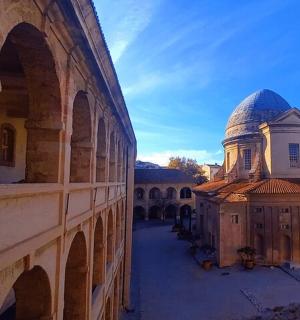 a view of a building with a dome on top of it