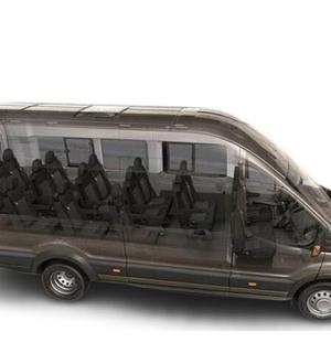 白色背景中一辆黑色货车,车门敞开