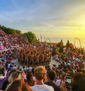 a large crowd of people watching a band performing at aestival
