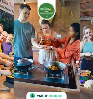 一群人站在厨房里准备食物