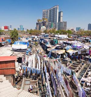 某城市市场的鸟瞰图