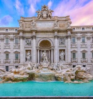 一座前面有喷泉的大楼