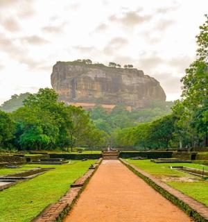 Una vista de la Roca del León en Sigiriya