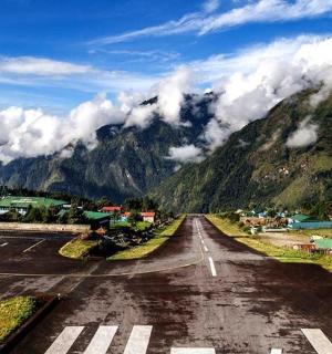 山前的一条空路