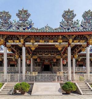 a pavilion in a building with a roof
