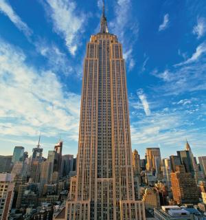 a view of the chrysler building in a city