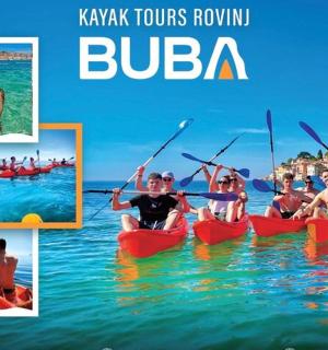 一组人们在水中划皮艇的照片拼贴画