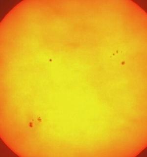 a close up of the sun withizonsizons