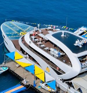 an image of a cruise ship in the water