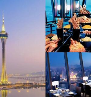 sebuah restoran dengan pemandangan menara eiffel