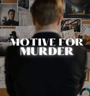 ein Mann steht vor einer Anzeige wegen Mordes Hemd