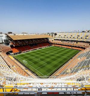 letecký pohled na fotbalový stadion