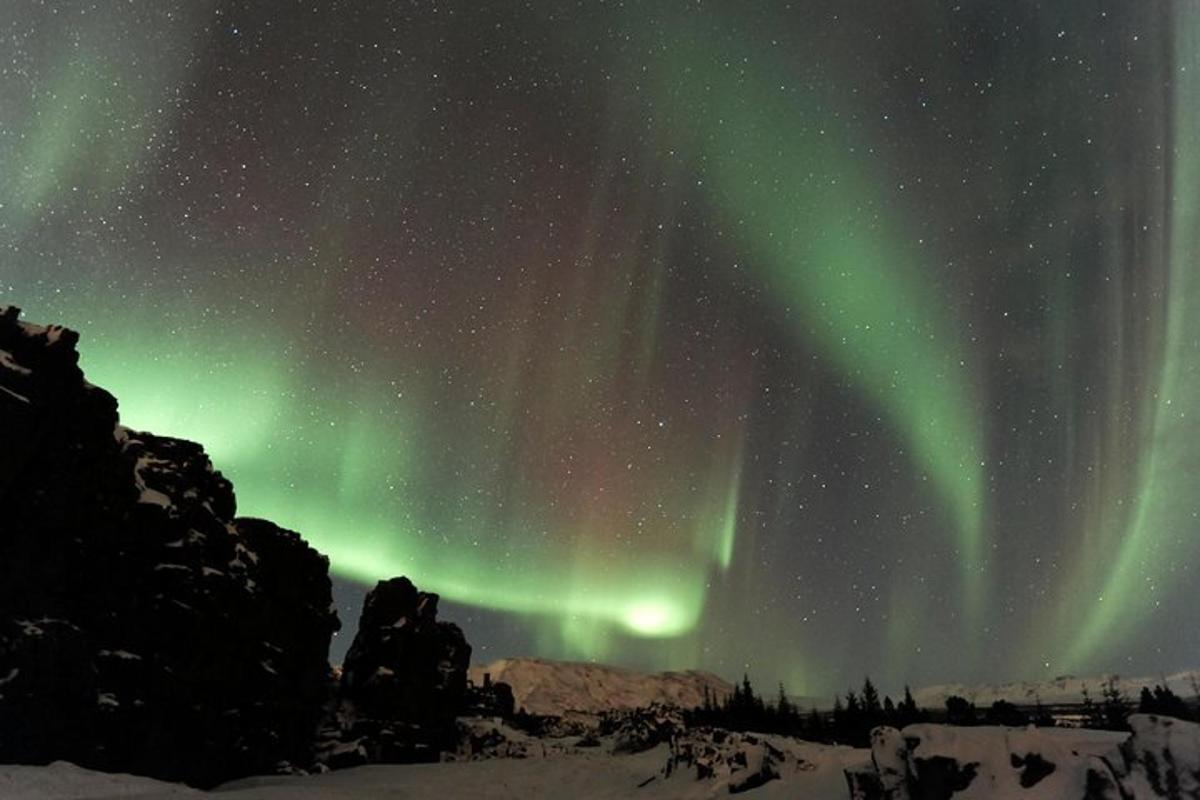 mynd af norðurljósum á himninum