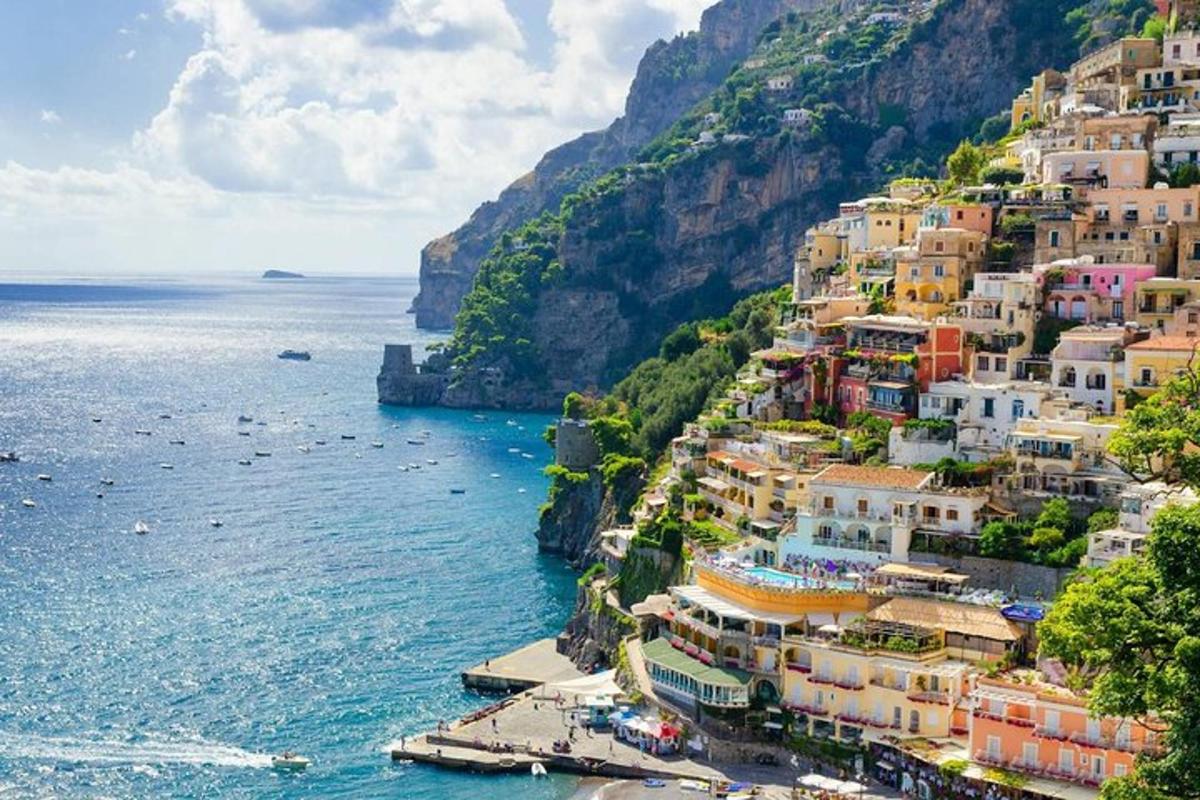 Una vista de la costa amalfitana en Positano