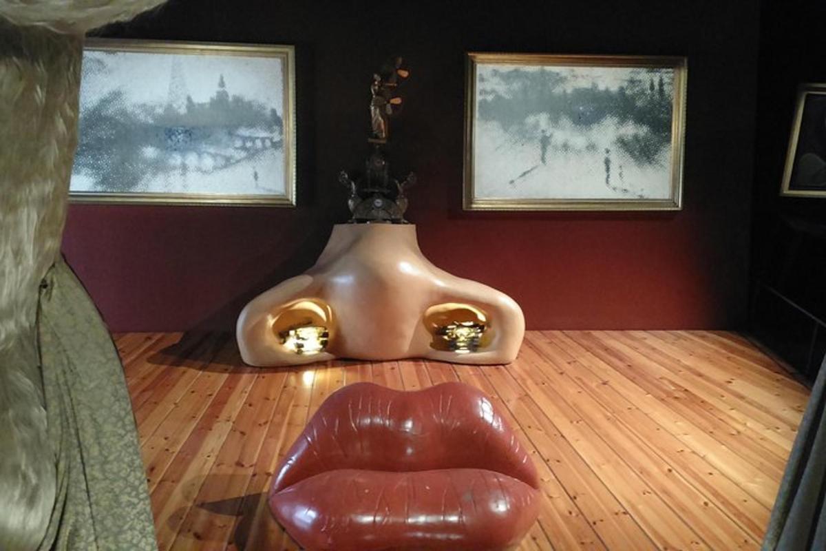 a large object sitting on top of a wooden floor