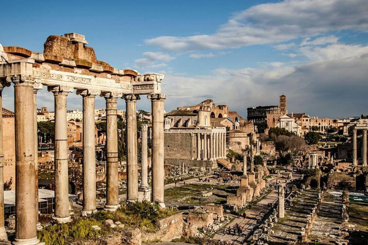 una vista delle rovine dell'antica città