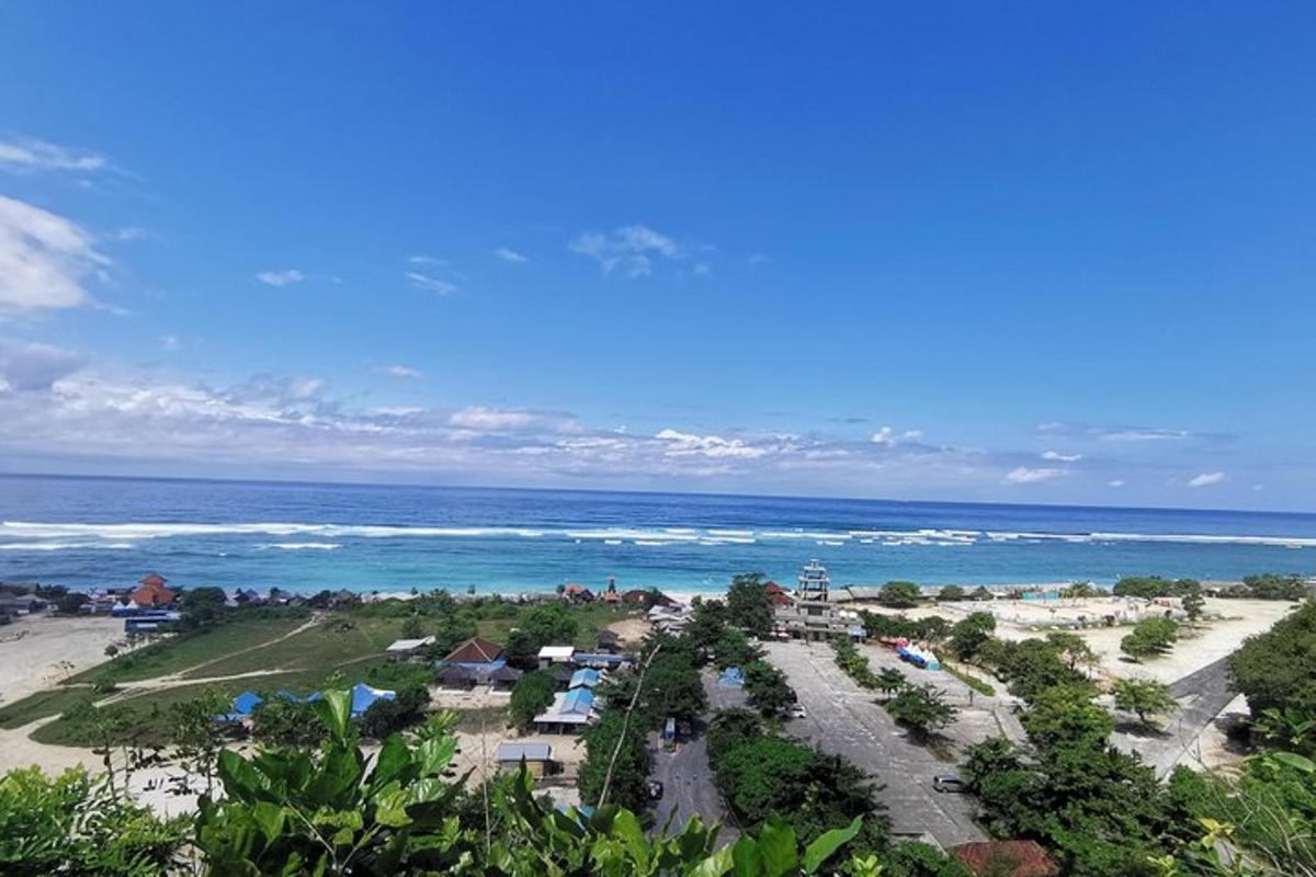 pemandangan udara pantai dan lautan