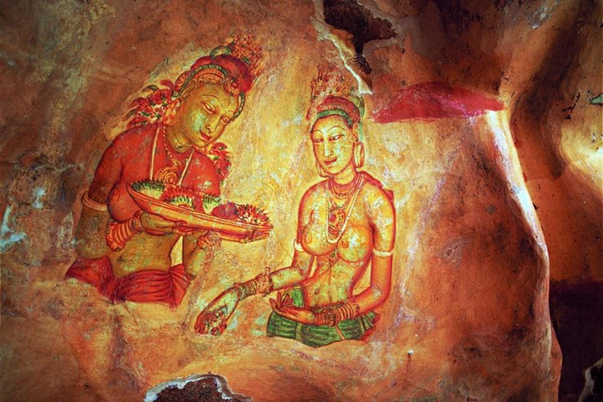 isang painting ng dalawang lalaki sa dingding
