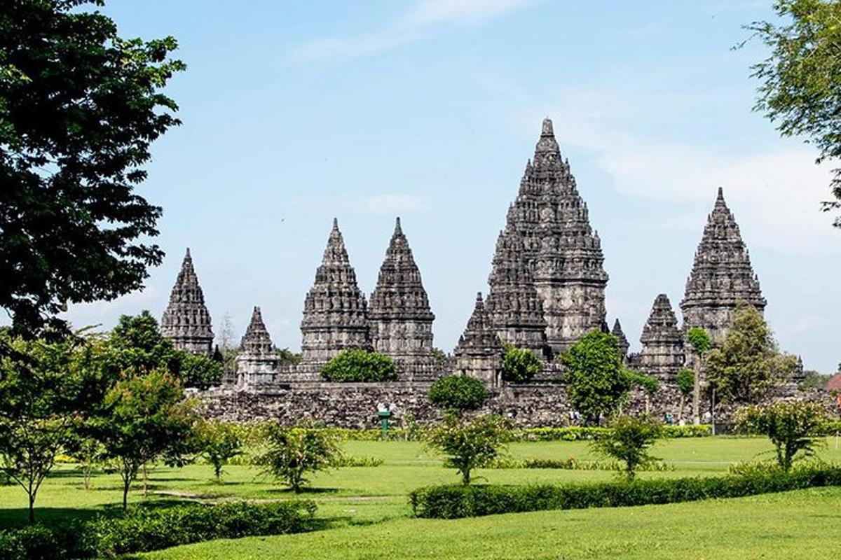 widok na świątynie Angkor Wat