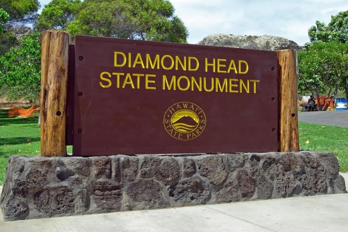 cedule pro státní památník Diamond Head