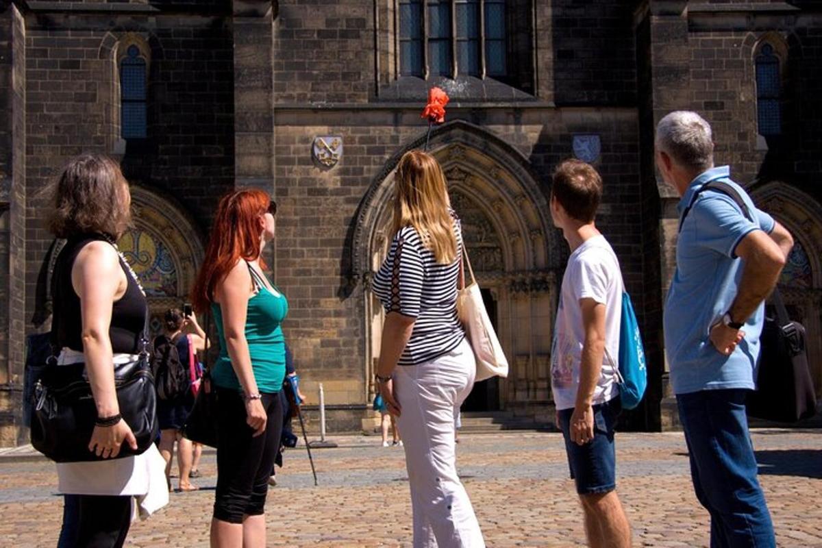 Attraction picture 1