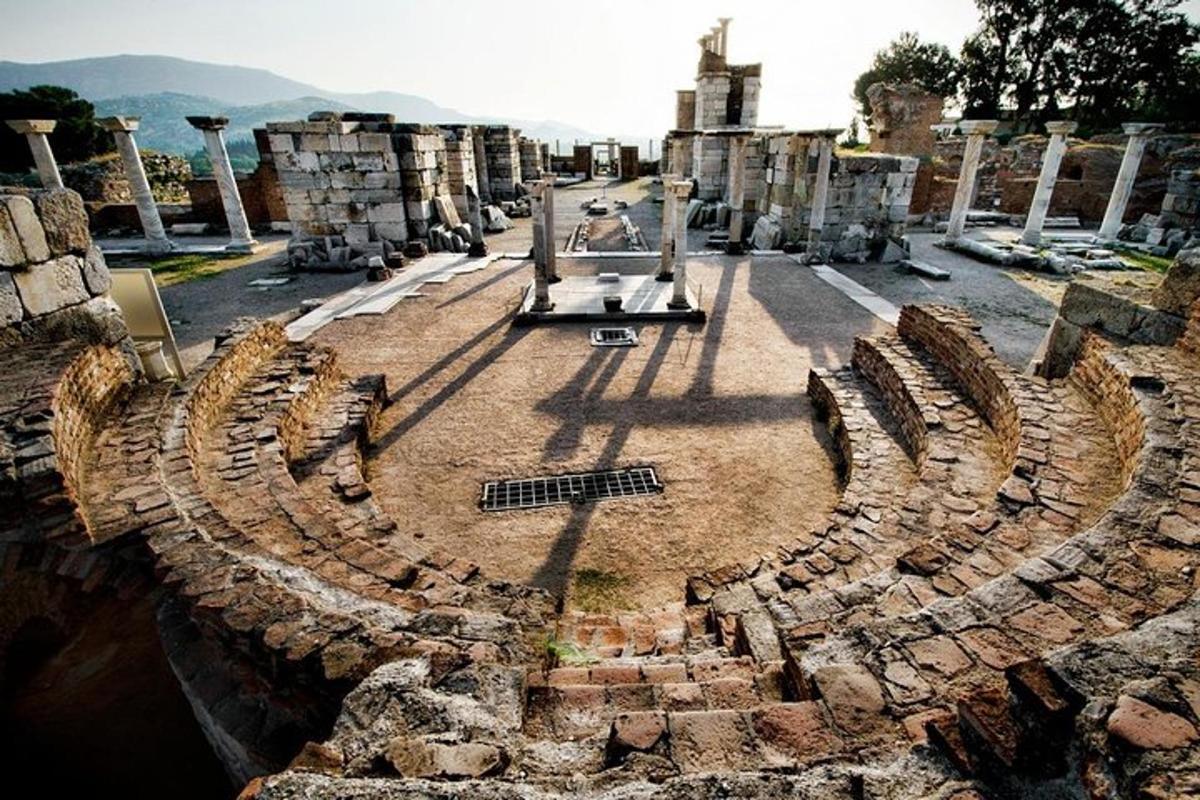 a view of the ruins of a building