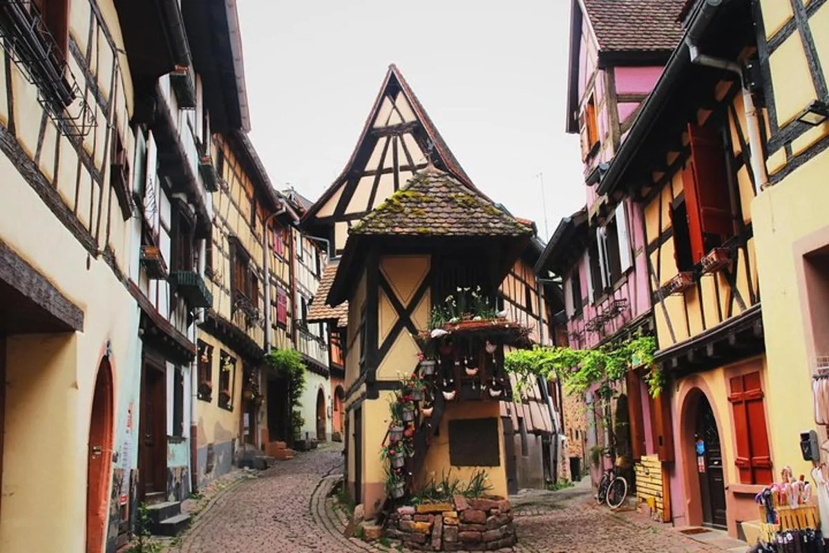 Colmar: Private Architectural Tour with a Local Expert (2 h) – photo 2