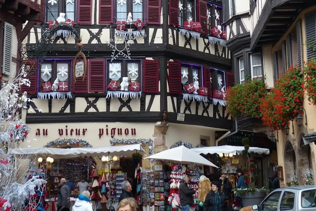 Colmar Christmas Market Walk with Local Guide and Treats (1 h) – photo 2