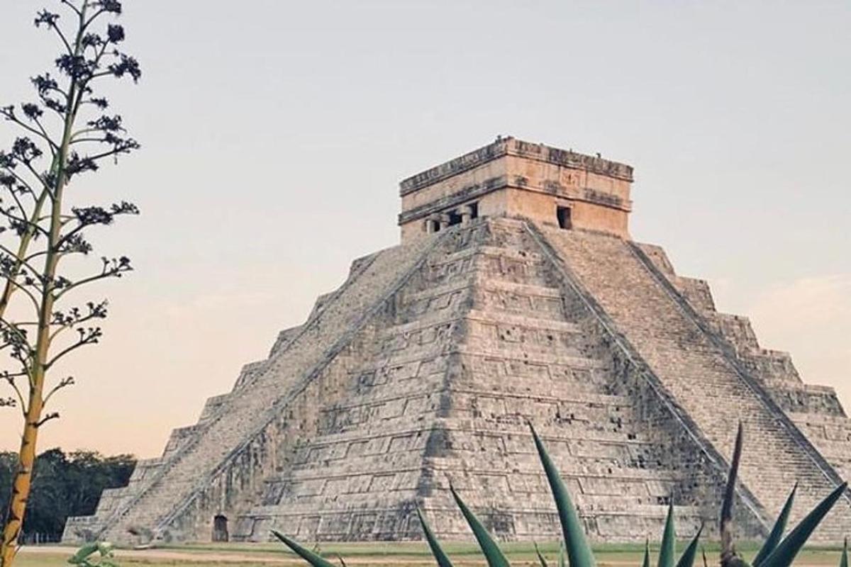 pyramida u mayských pyramid
