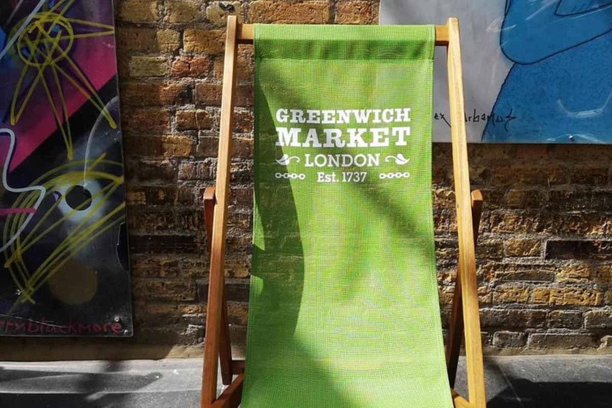 Ein Greenwich Market Schild neben einer Mauer