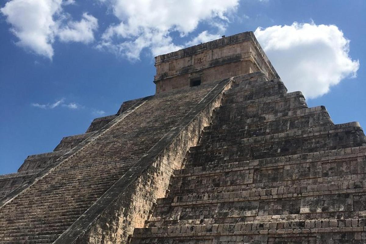 slika majevske piramide