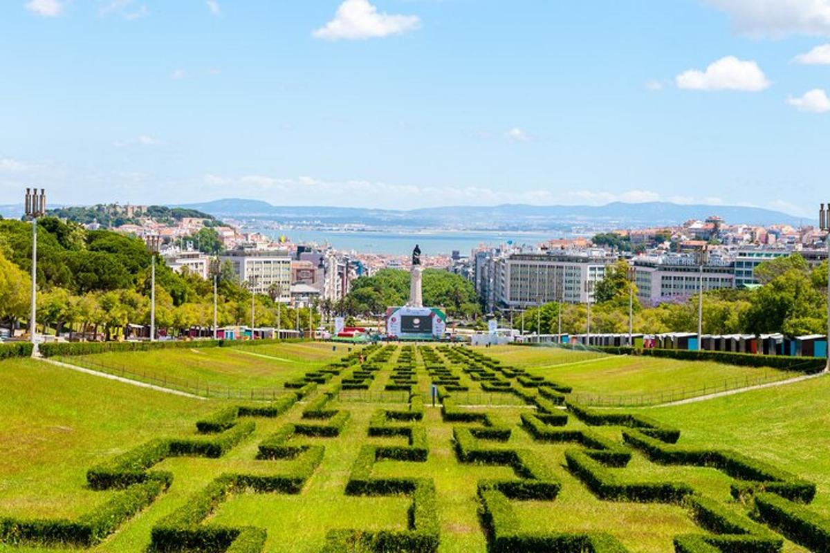 park, kus on suur labürint murul
