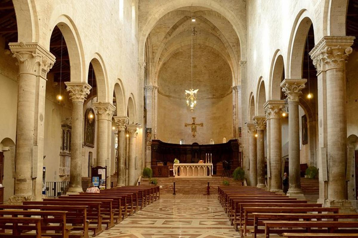Una iglesia vacía con un asteryasteryasteryasteryasteryasteryasteryasteryasteryasteryasteryastery