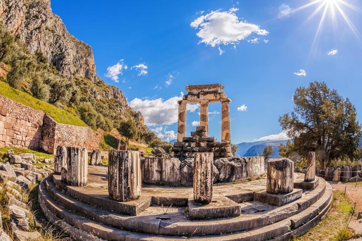 un monumento alle rovine di un tempio a Thereekreek