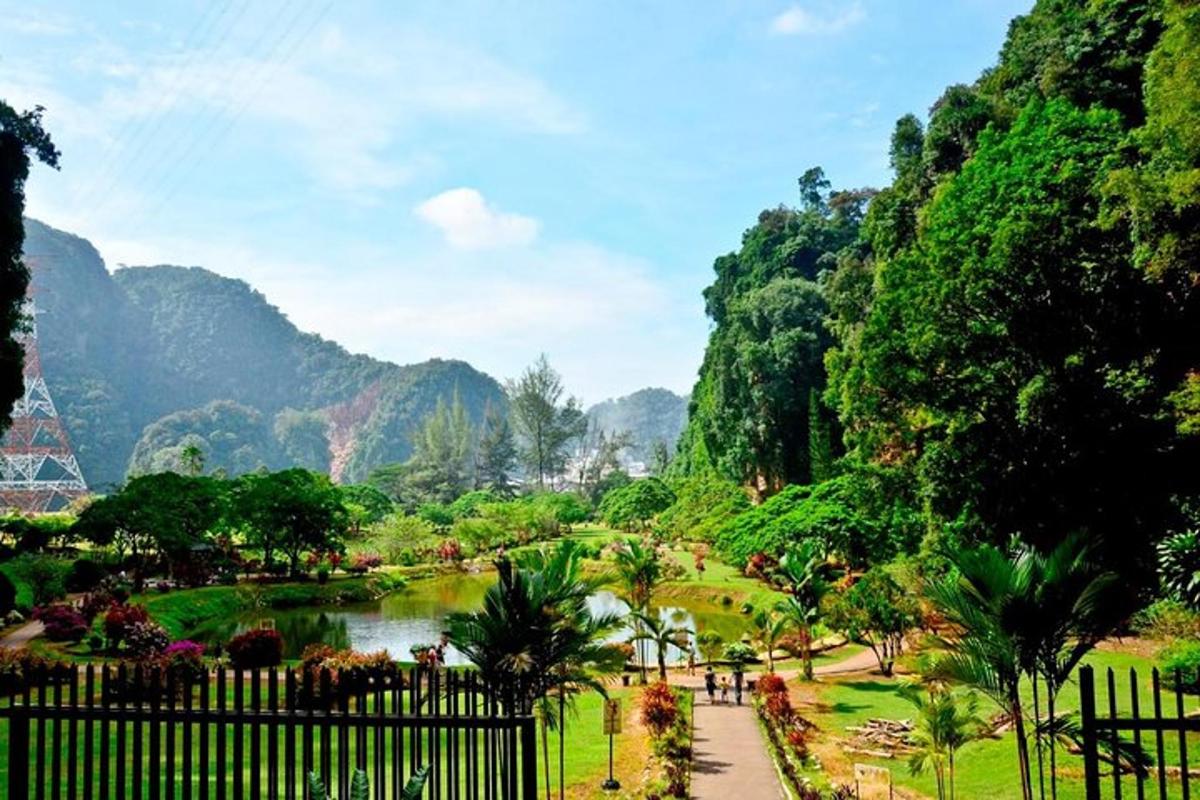 Attraction picture 7