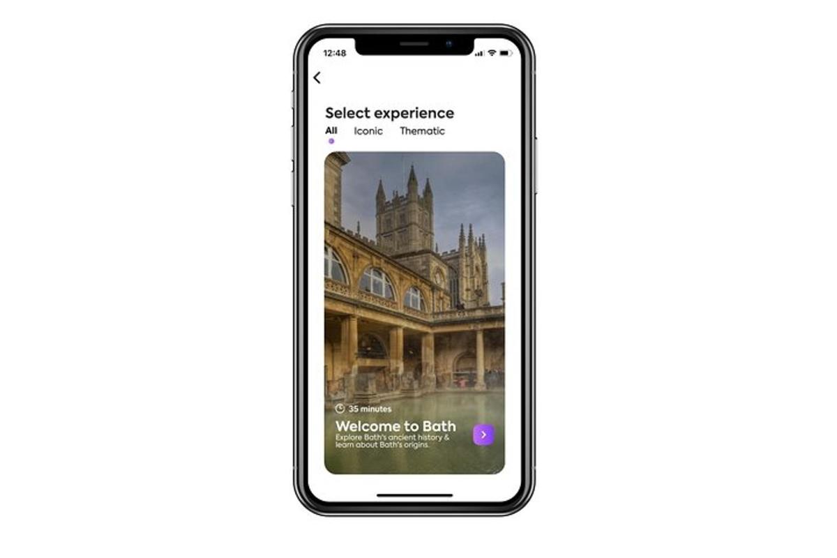 Un iPhone con una captura de pantalla de un edificio.