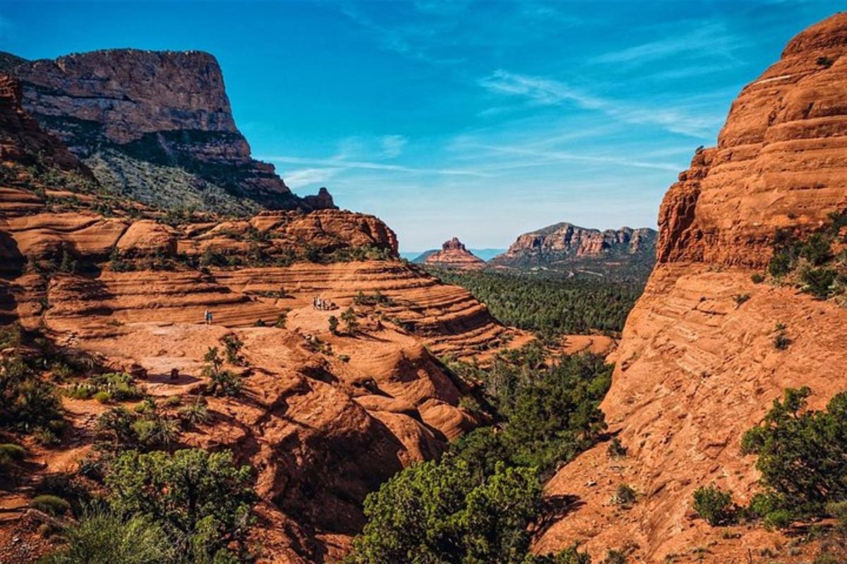pohled na Grand Canyon z okraje kaňonu