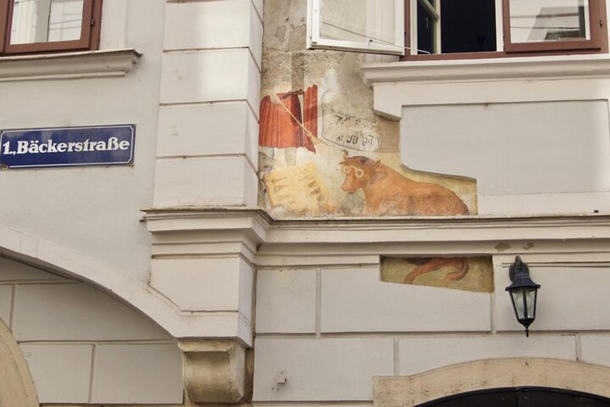 maal koerast hoone küljel