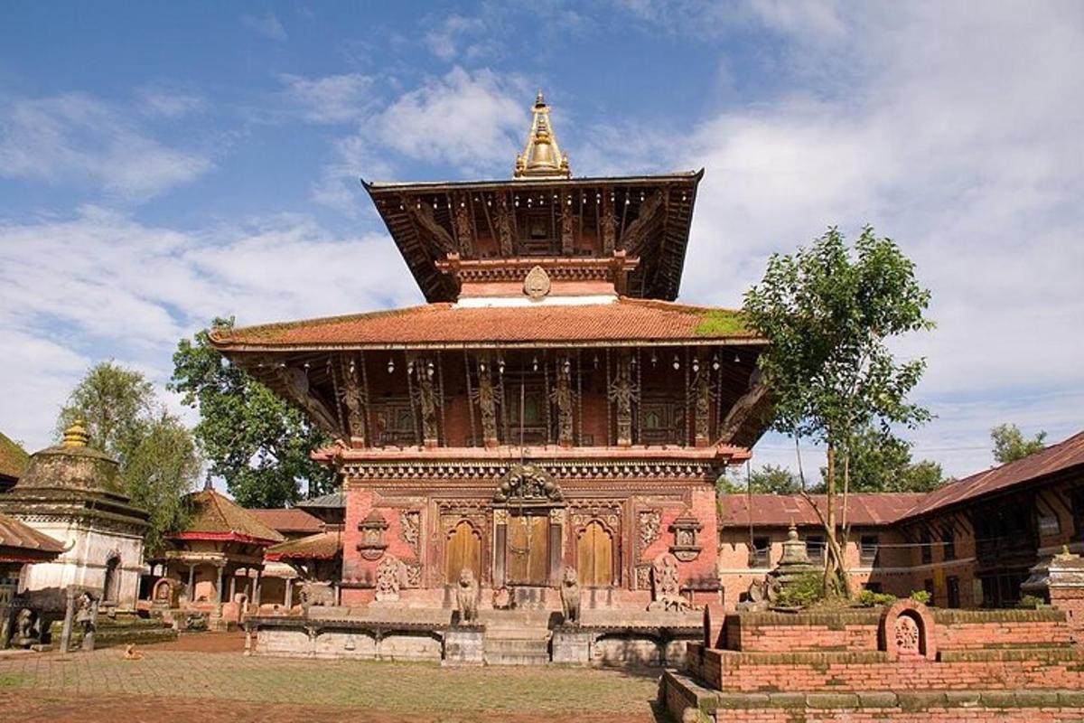 a large building with a tower on top of it