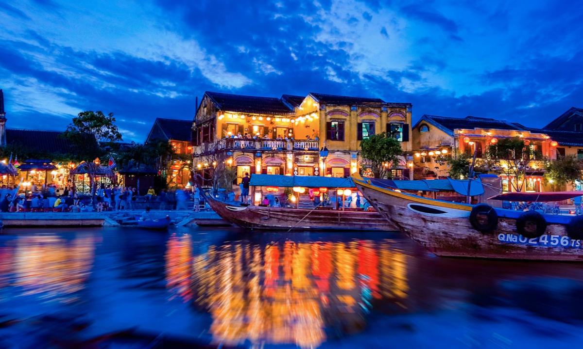 Attraction picture 4