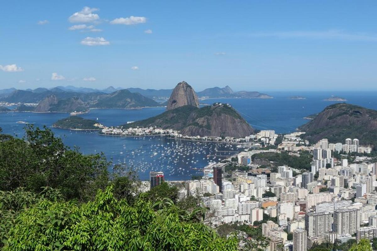 θέα στην πόλη και το βουνό Sugarloaf