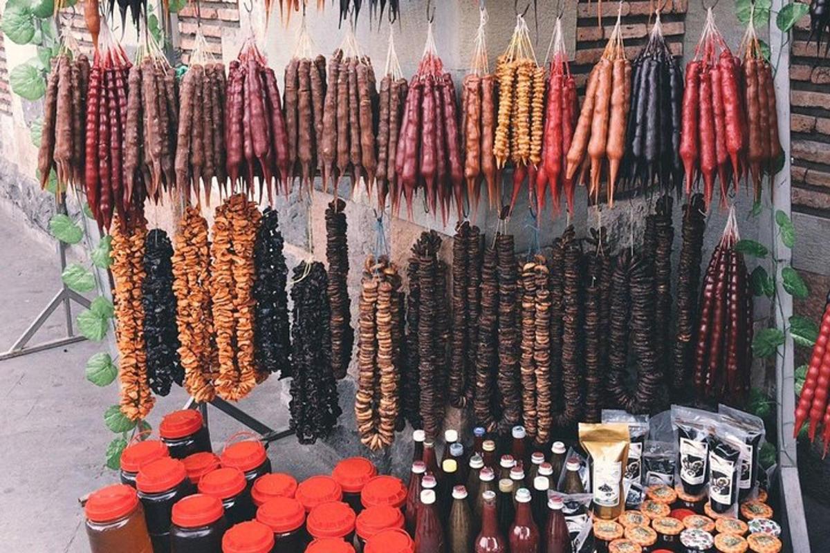 paparan pelbagai jenis daging dan sayur-sayuran