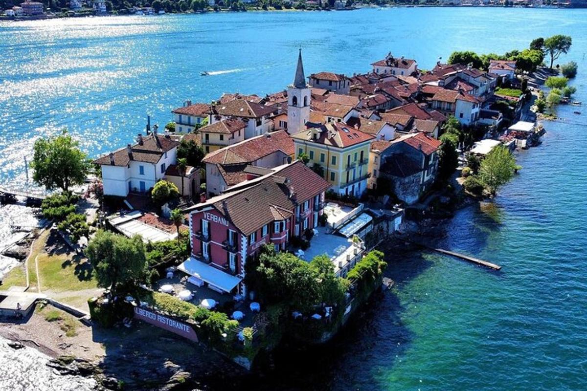 a small town on an island in the water