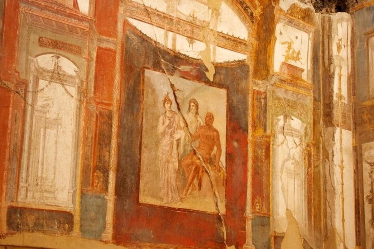 una pintura a la paret d'un edifici
