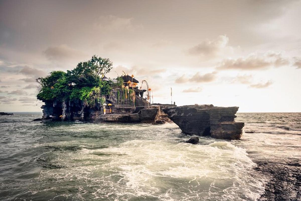 un'isola in mezzo all'oceano