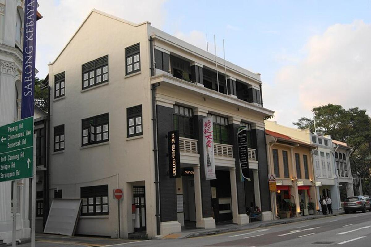 a building on the corner of a city street